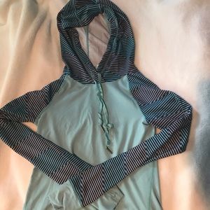 Running sweatshirt (sweat-wicking)